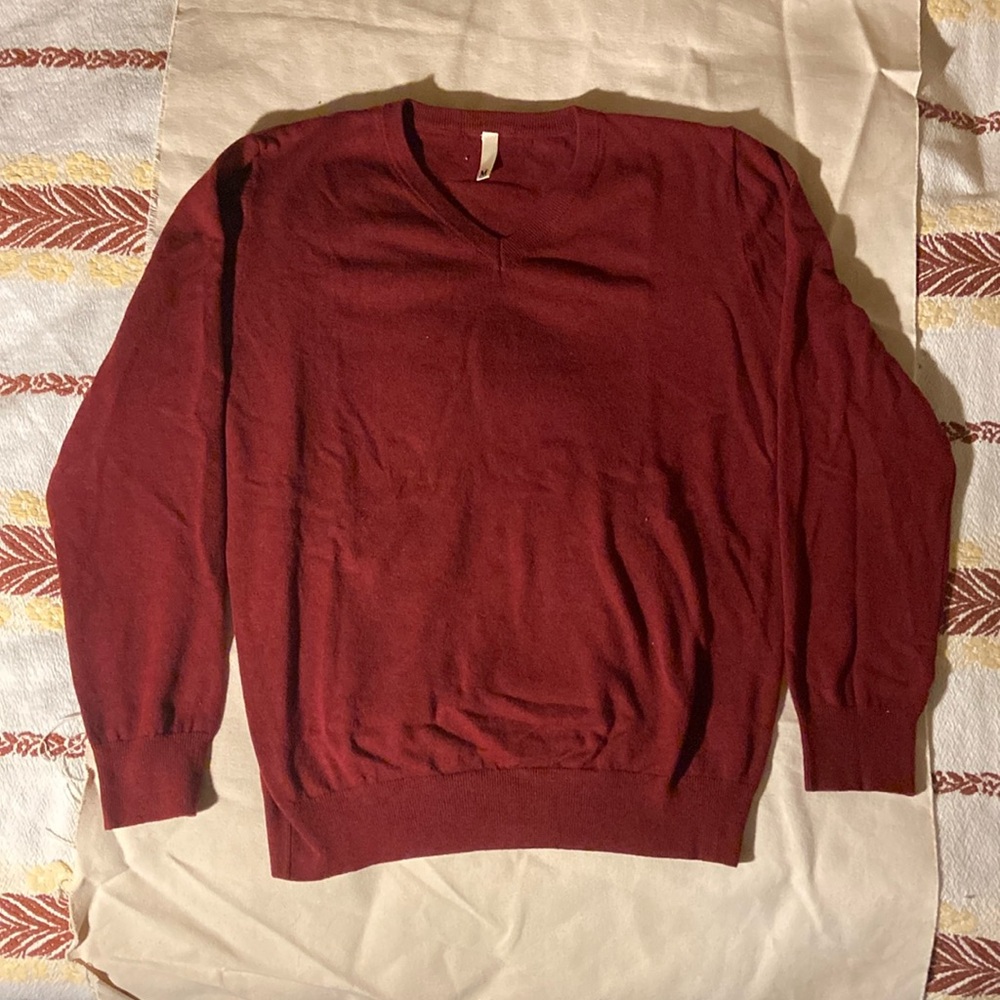 Holidays V-neck sweater